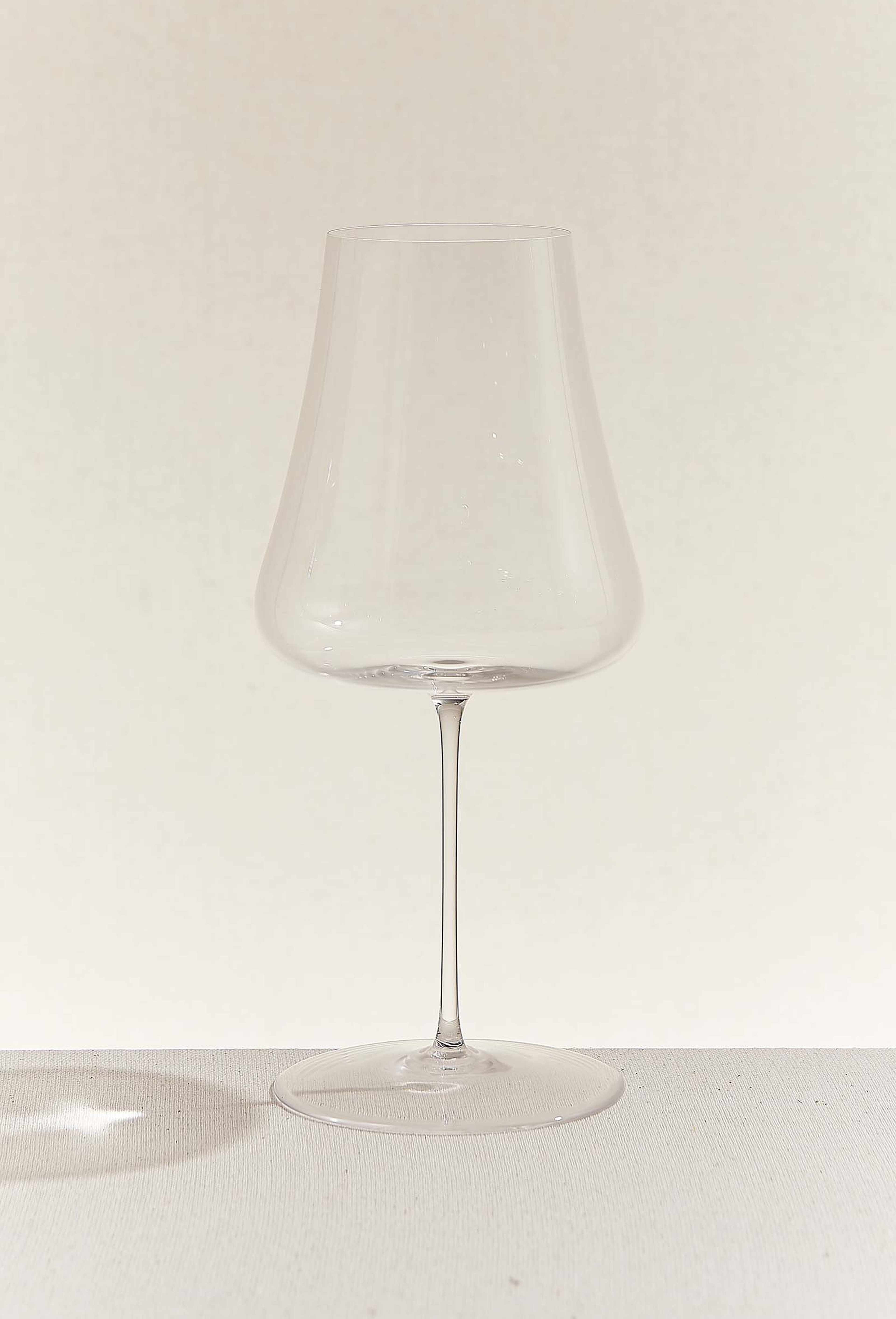 Nude Stem Zero Volcano White Wine Glass