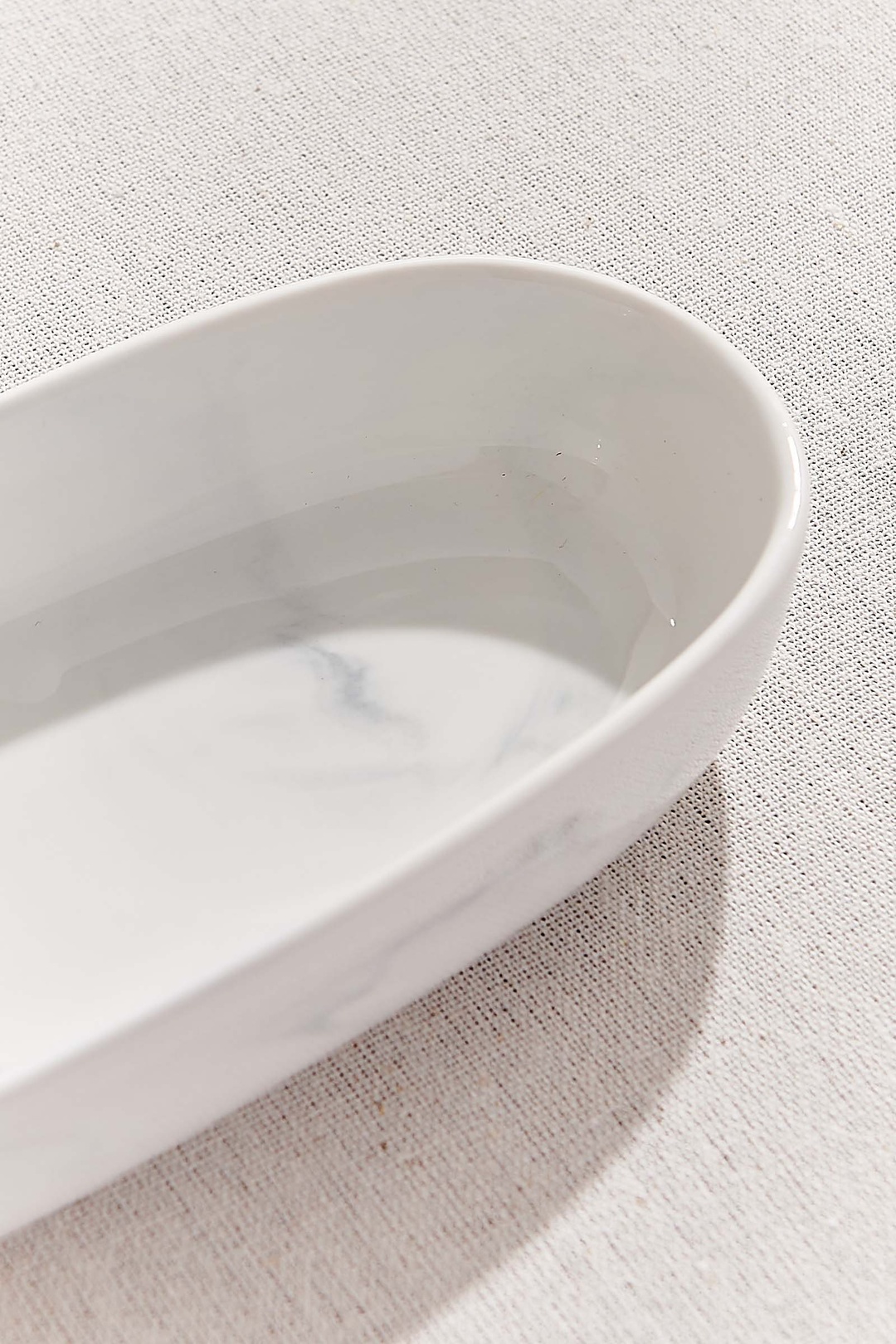 Marble  Porselen Servis Tabağı 22 cm Beyaz