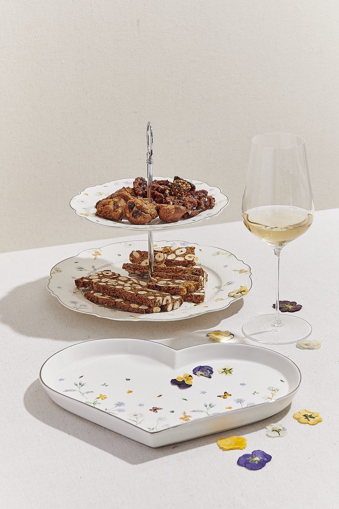 Petite Fleur Kalp Porselen Servis Tabağı