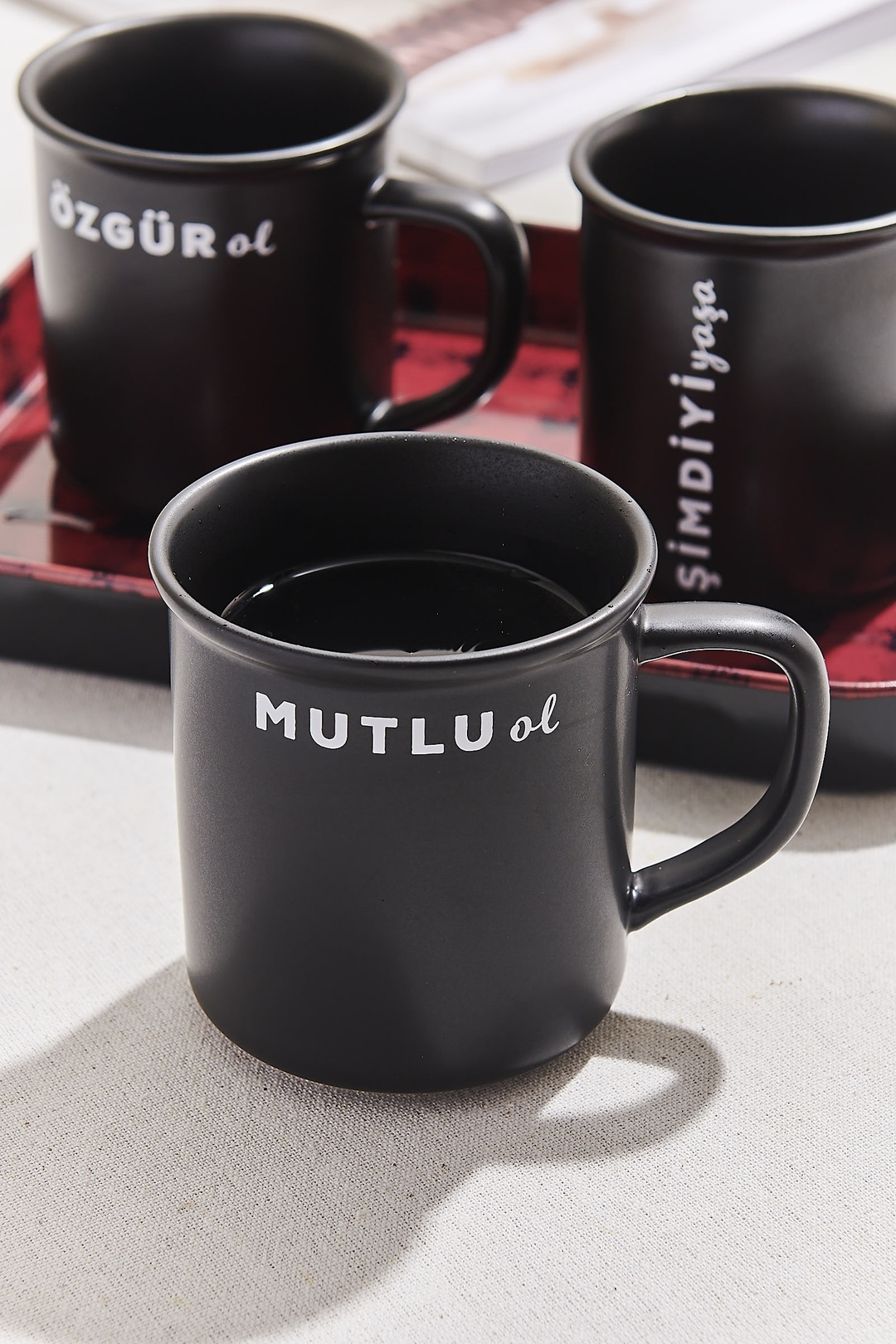 "Mutlu Ol" Siyah Beyaz Seramik Kupa