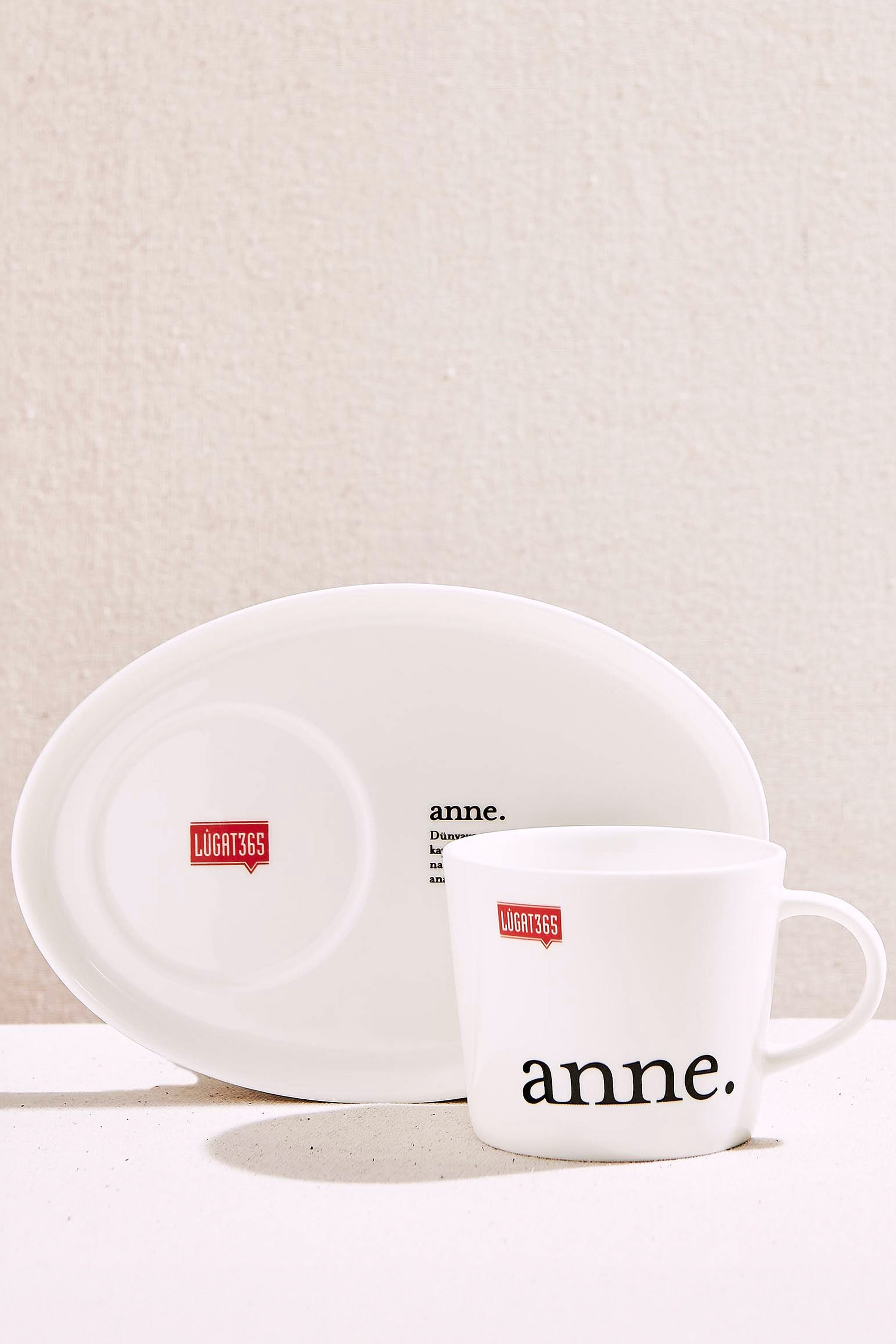 Anne Porselen Çay Fincanı Krem