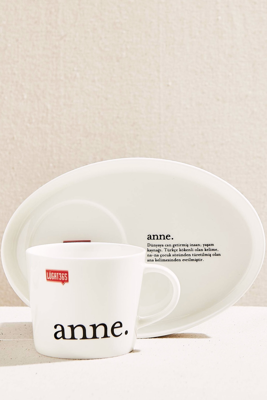 Anne Porselen Çay Fincanı Krem