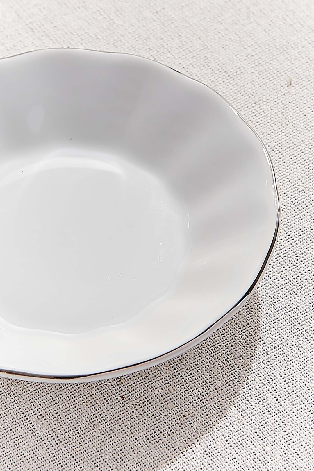 Bant Porselen Çay Tabağı Platin