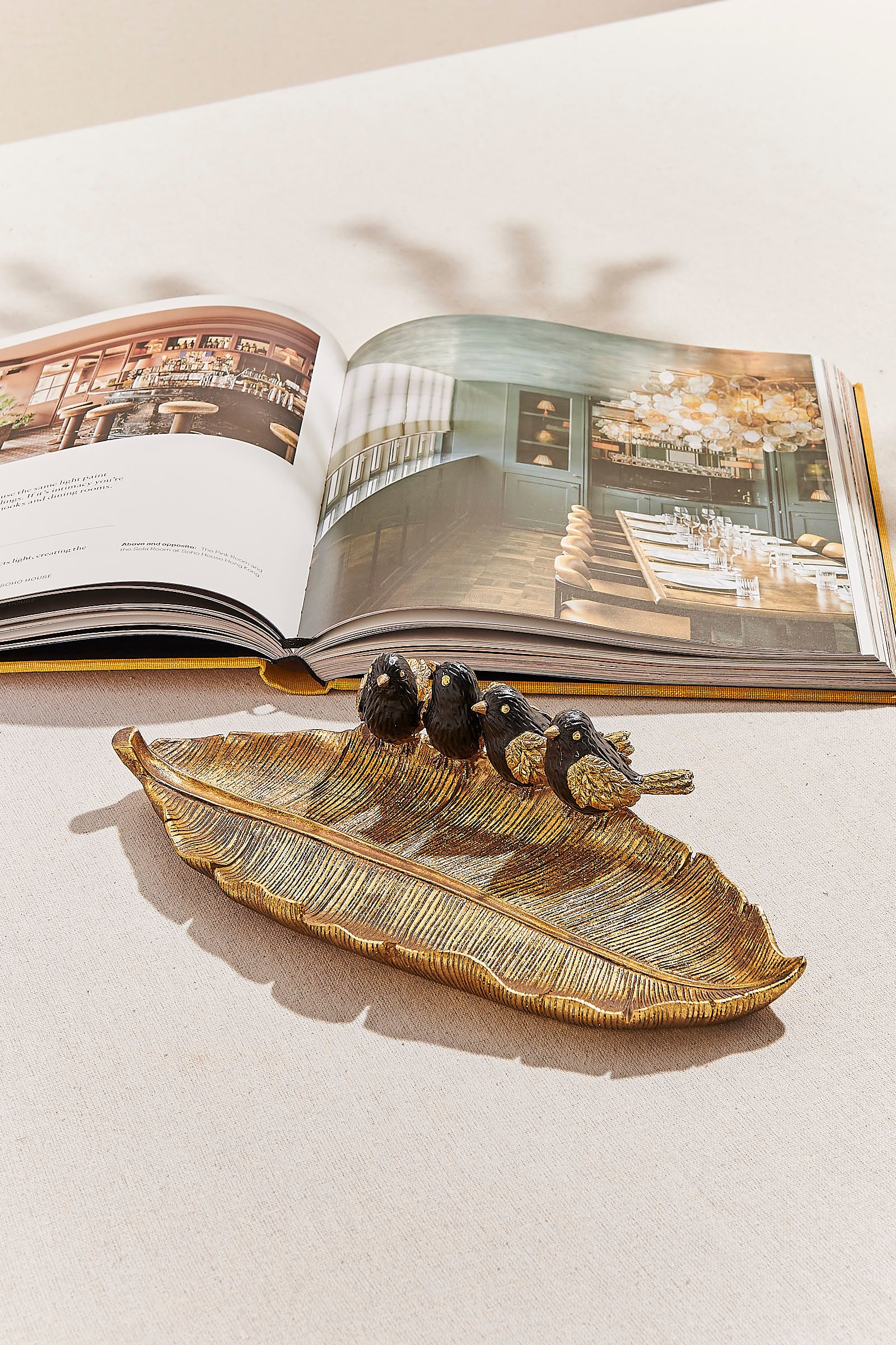 Birdy Leaf Dekoratif Tabak Gold