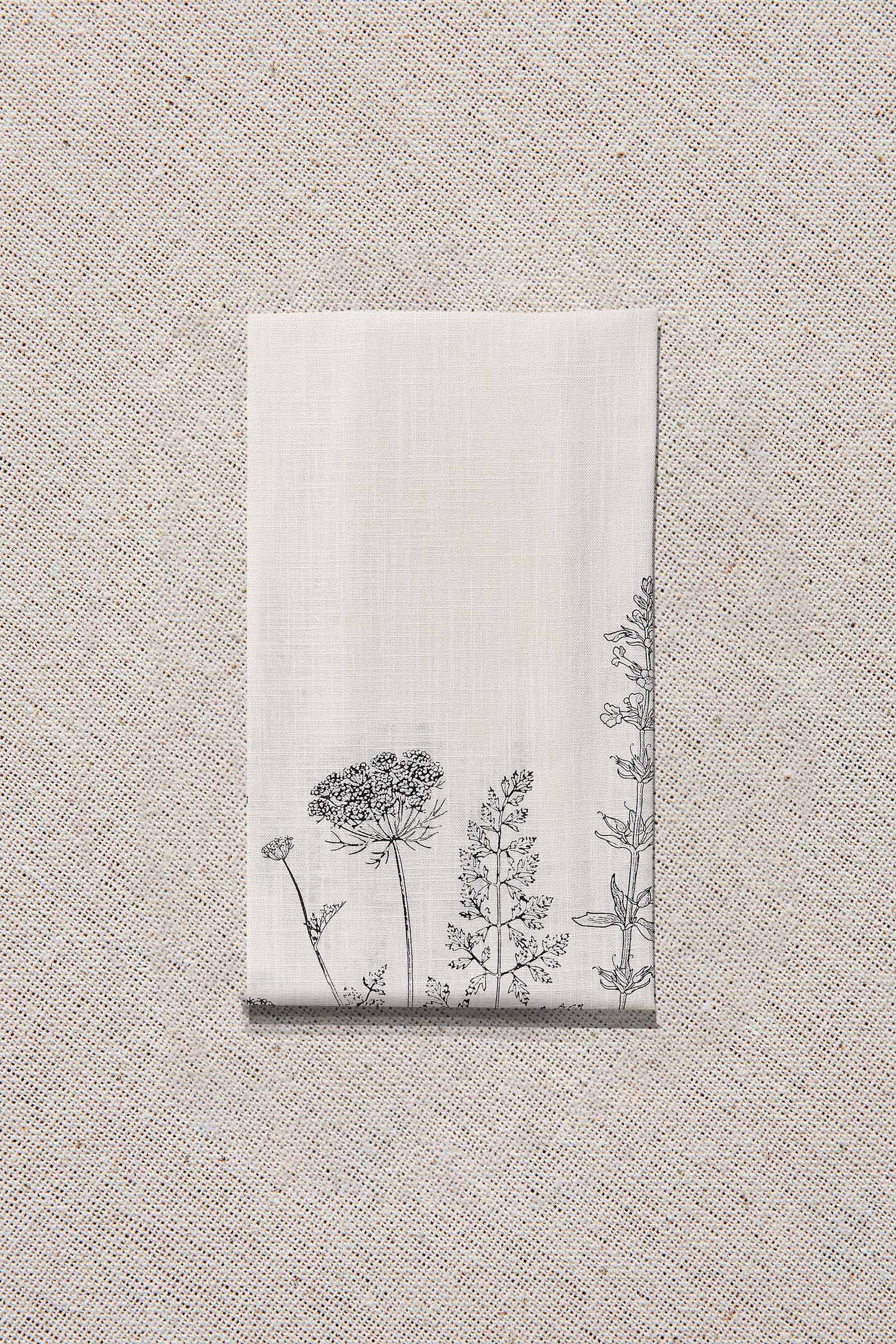 Black and White Ruya Runner Floral