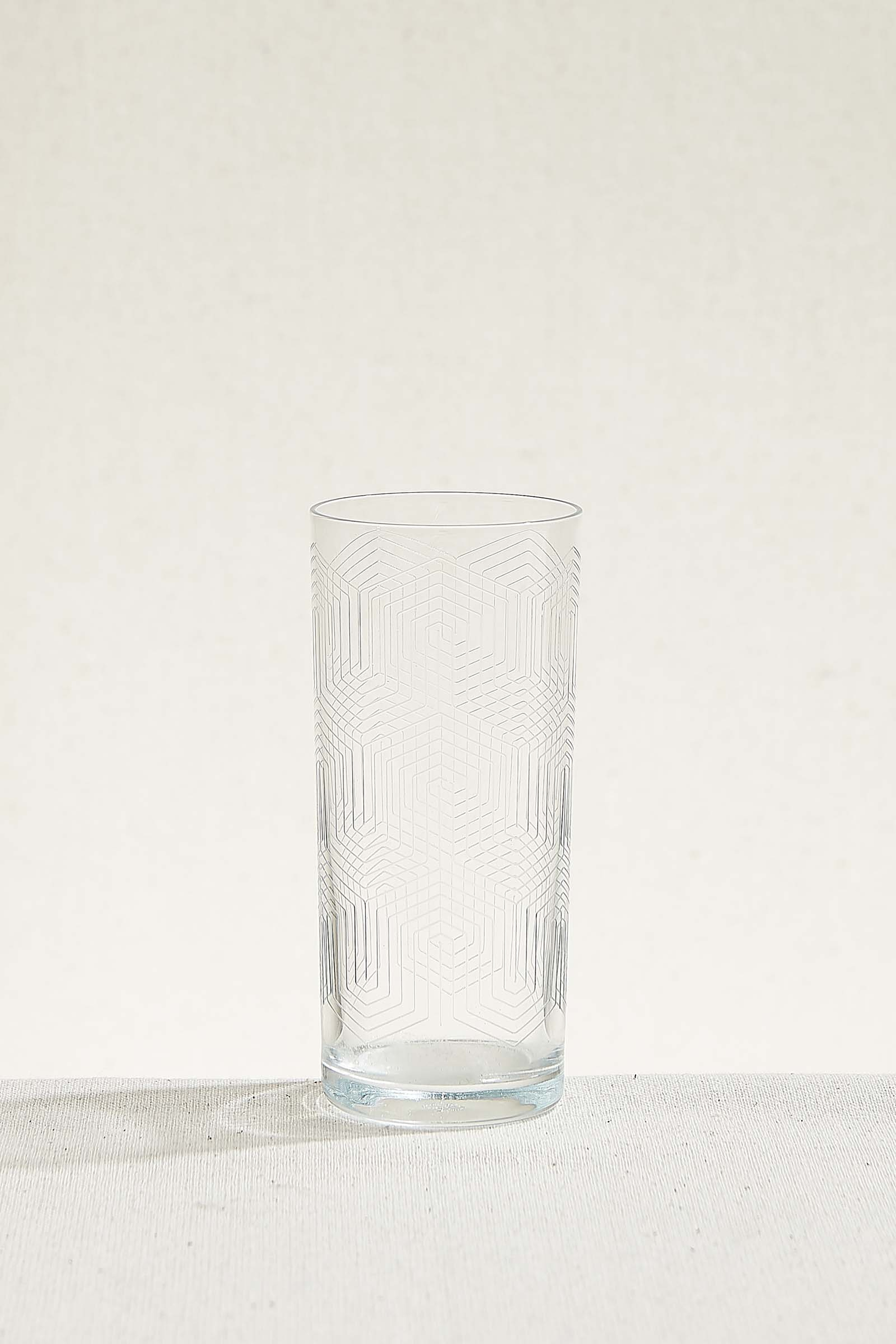 Seamless Raki Glass 1