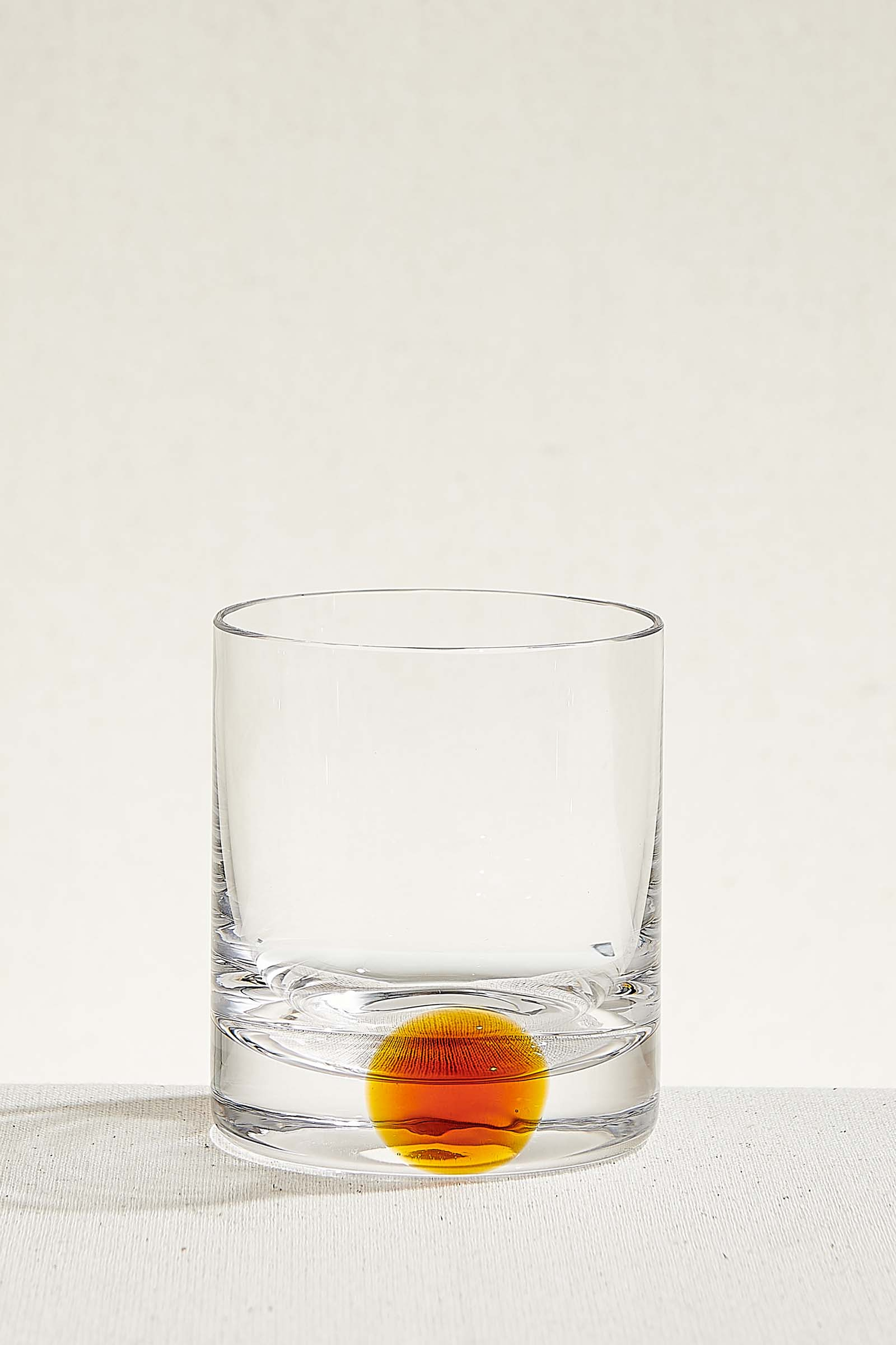 Nude Amber Dot Whiskey Glass