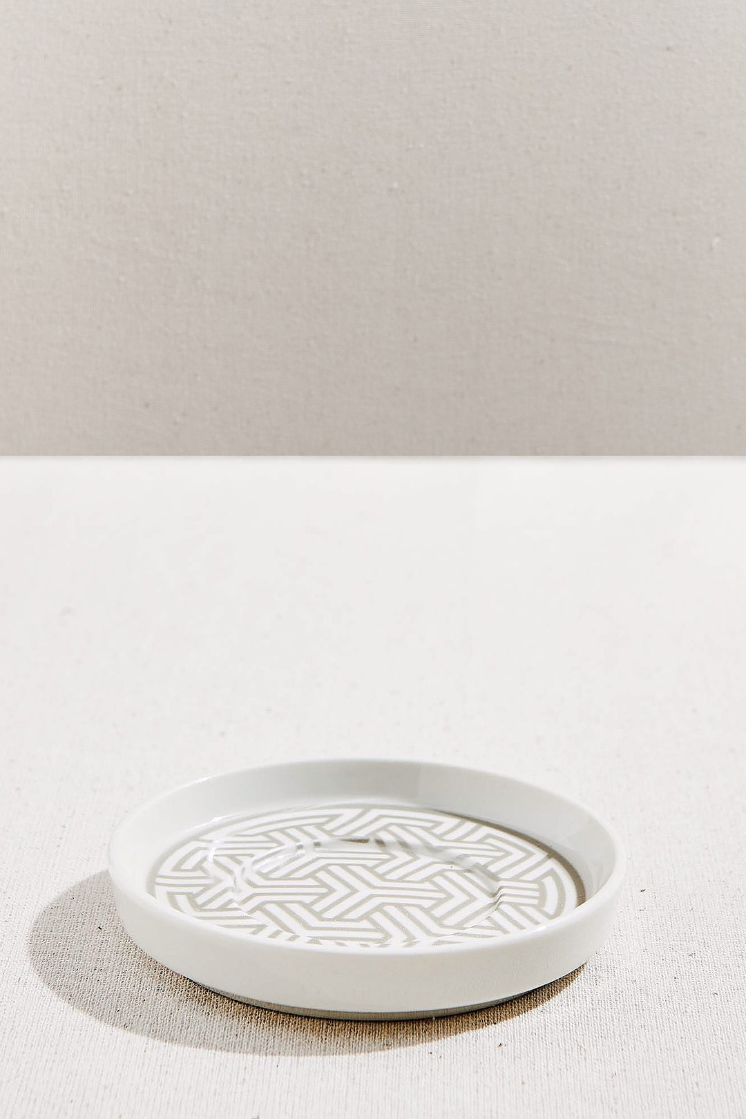 Geometrik Porselen Çay Tabağı Silver