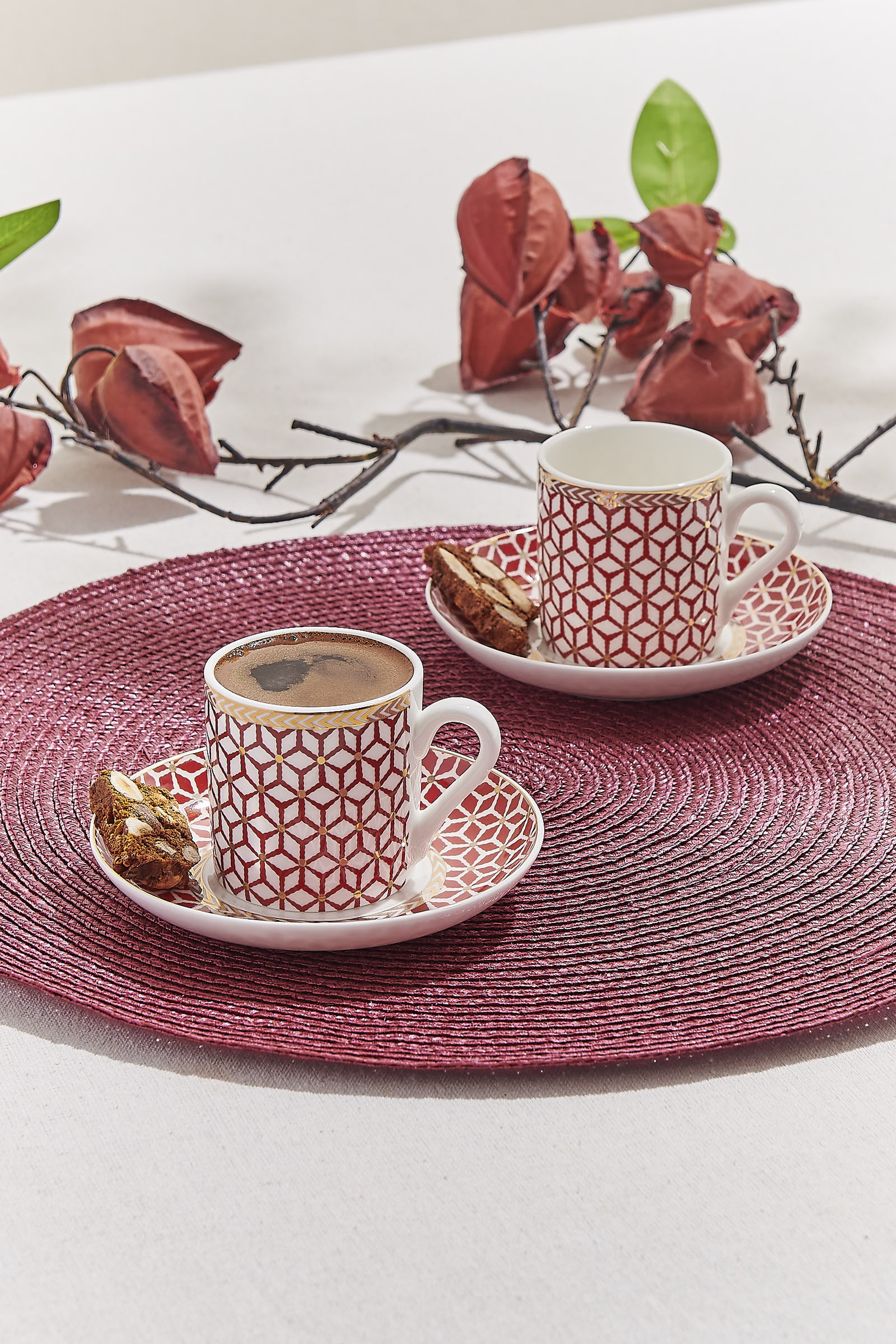 Nezaket Porselen Espresso Fincan Seti 2'li Kırmızı