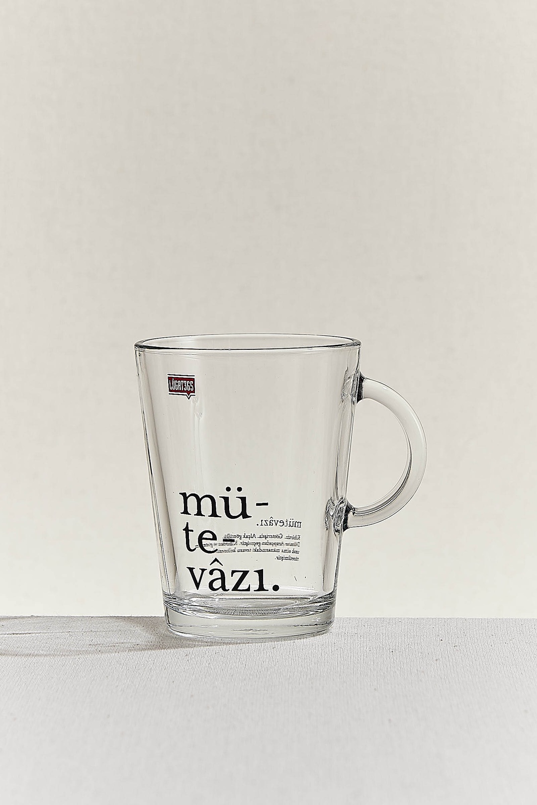Lügat 365 Mütevazı Kupa