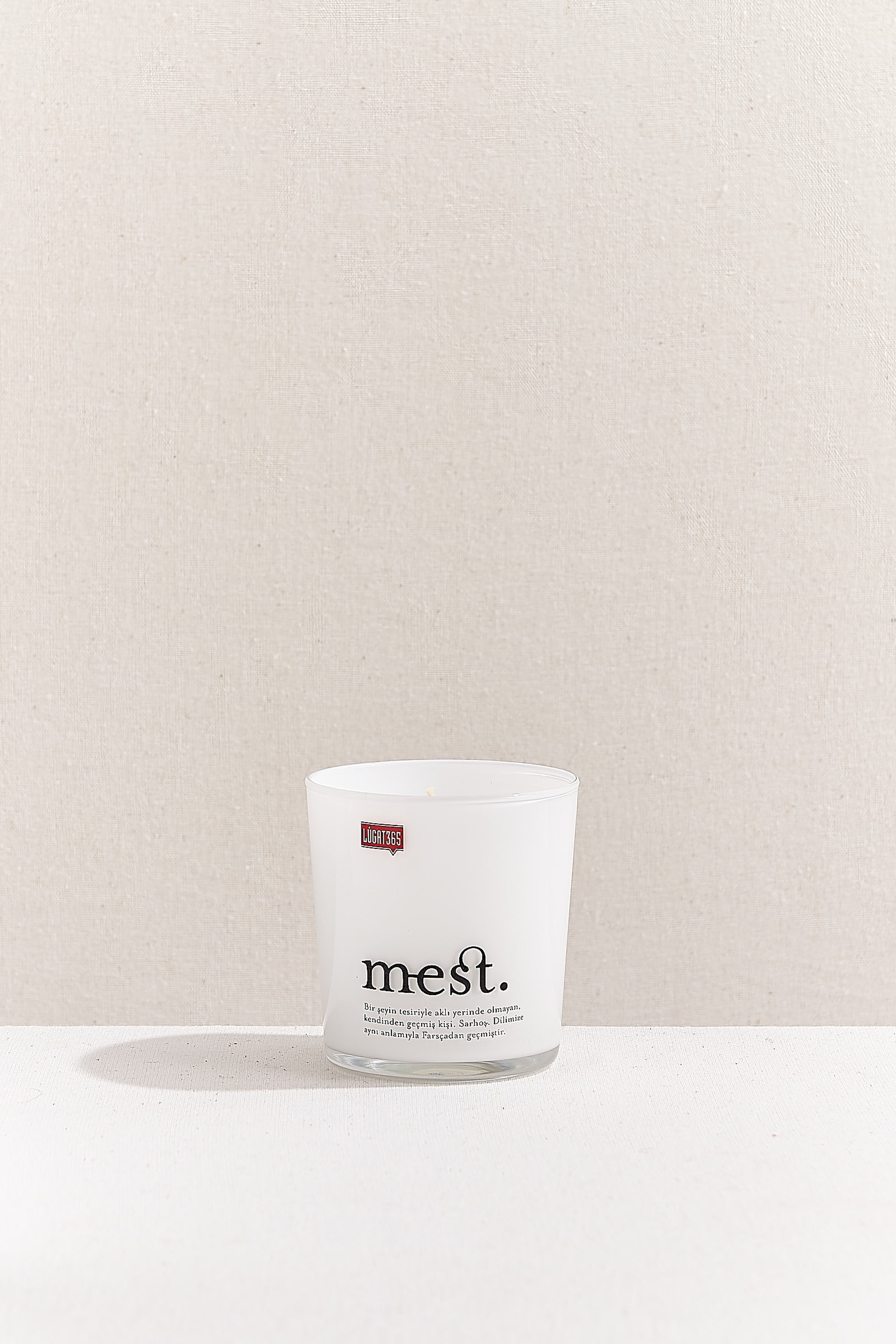 White Lugat 365 Mest Candle
