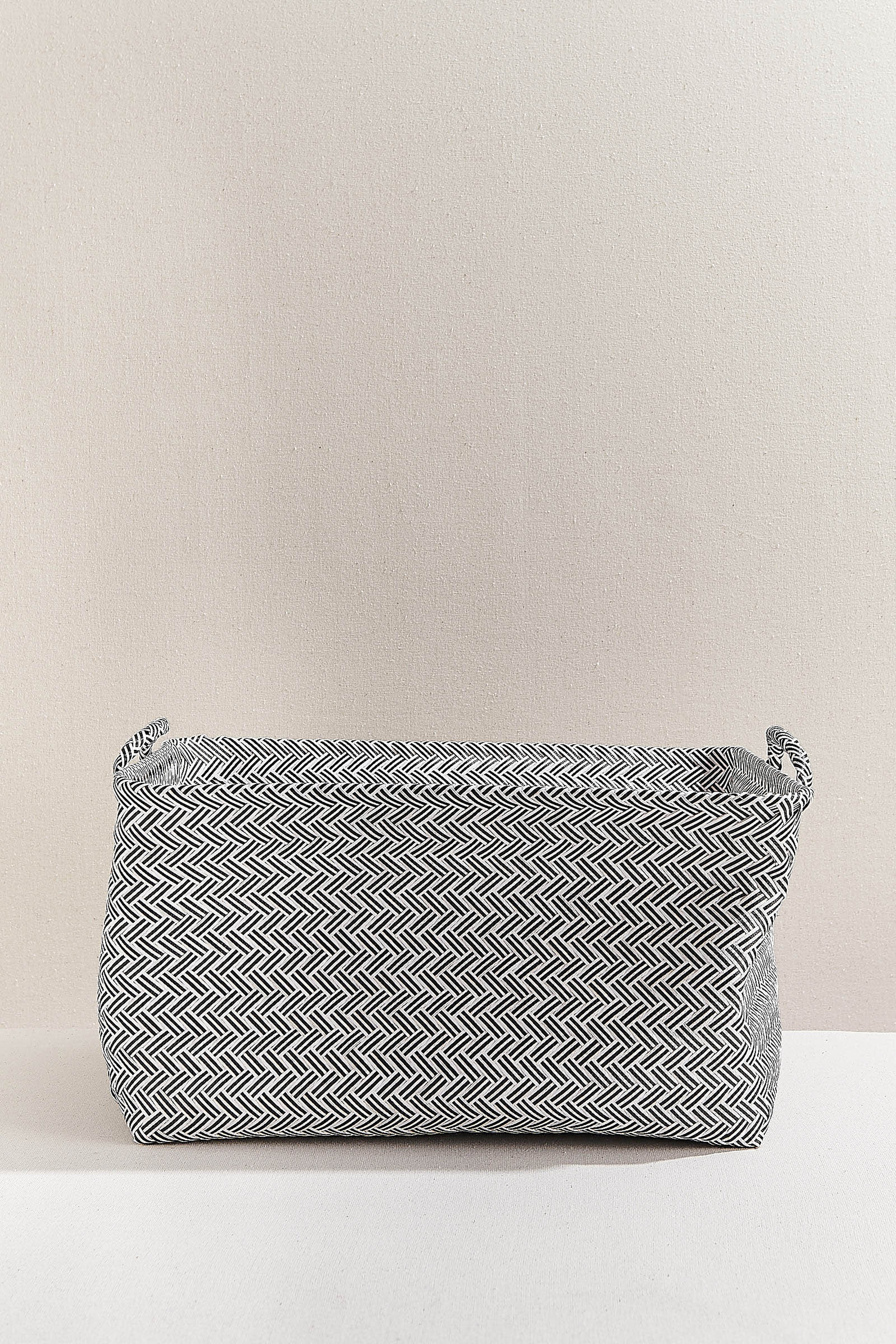 Black and White Zigzag Basket L