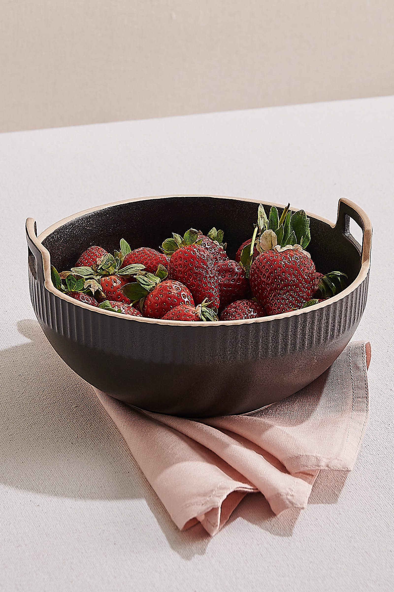 Black Tokyo Ceramic Serving Bowl with Handles L Price - Paşabahçe