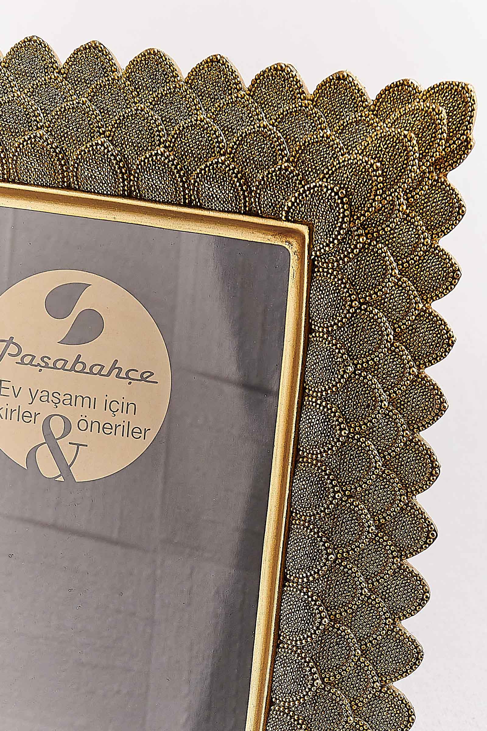 【完売品】bieRce 403　GOLD FRAME　vibeca Karaca Home Lana Fotoğraf Çerçevesi Gold 15x20 cm | Karaca