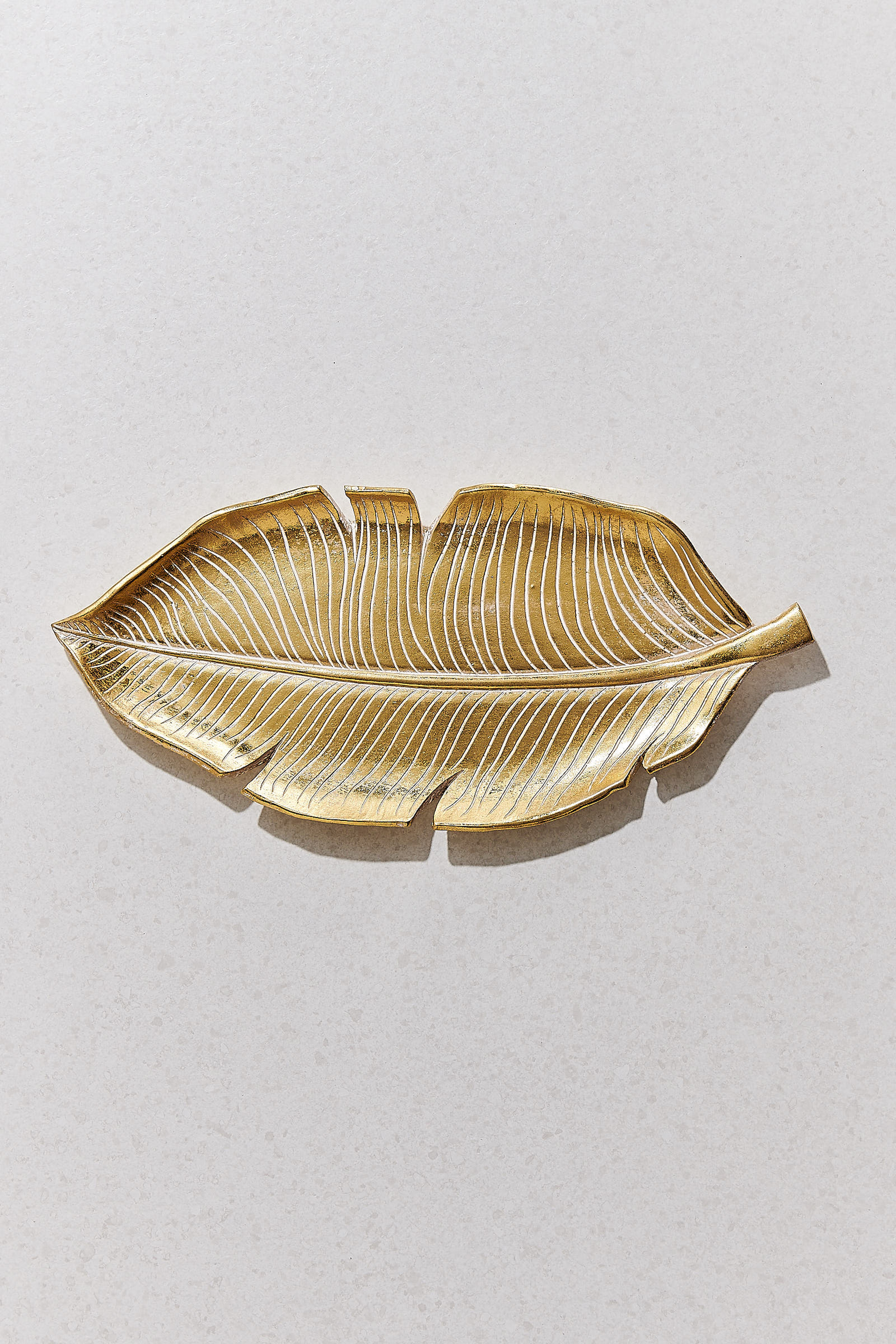 Yaprak Resin Dekoratif Tabak Gold