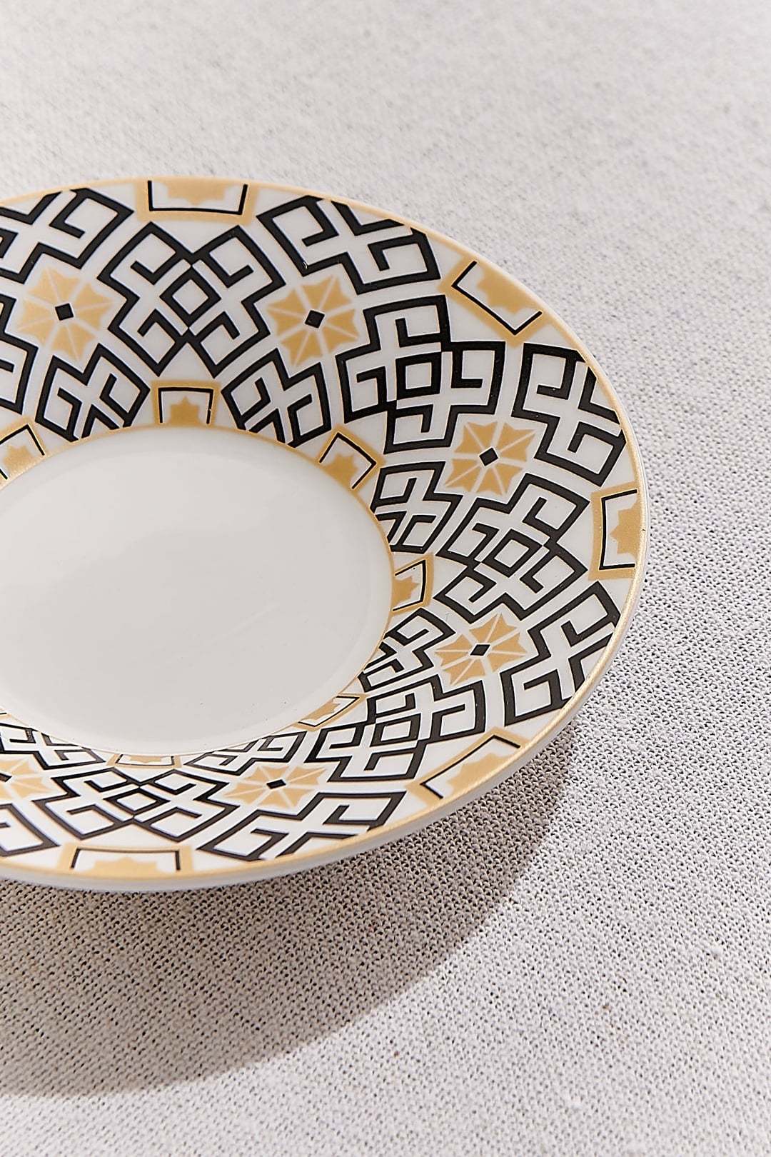 Motif Porselen Çay Tabağı
