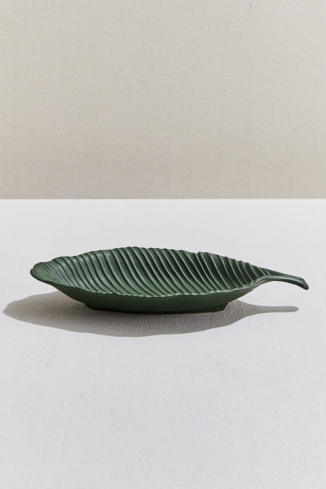 Leaf 3 Seramik Dekoratif Tabak