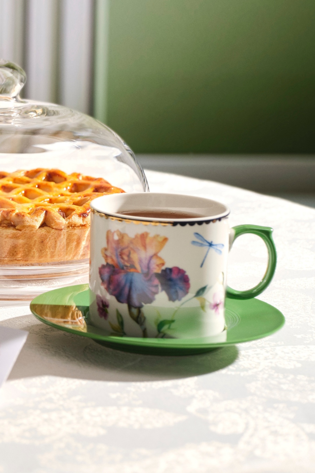 Flora Porselen Çay Fincanı Mor