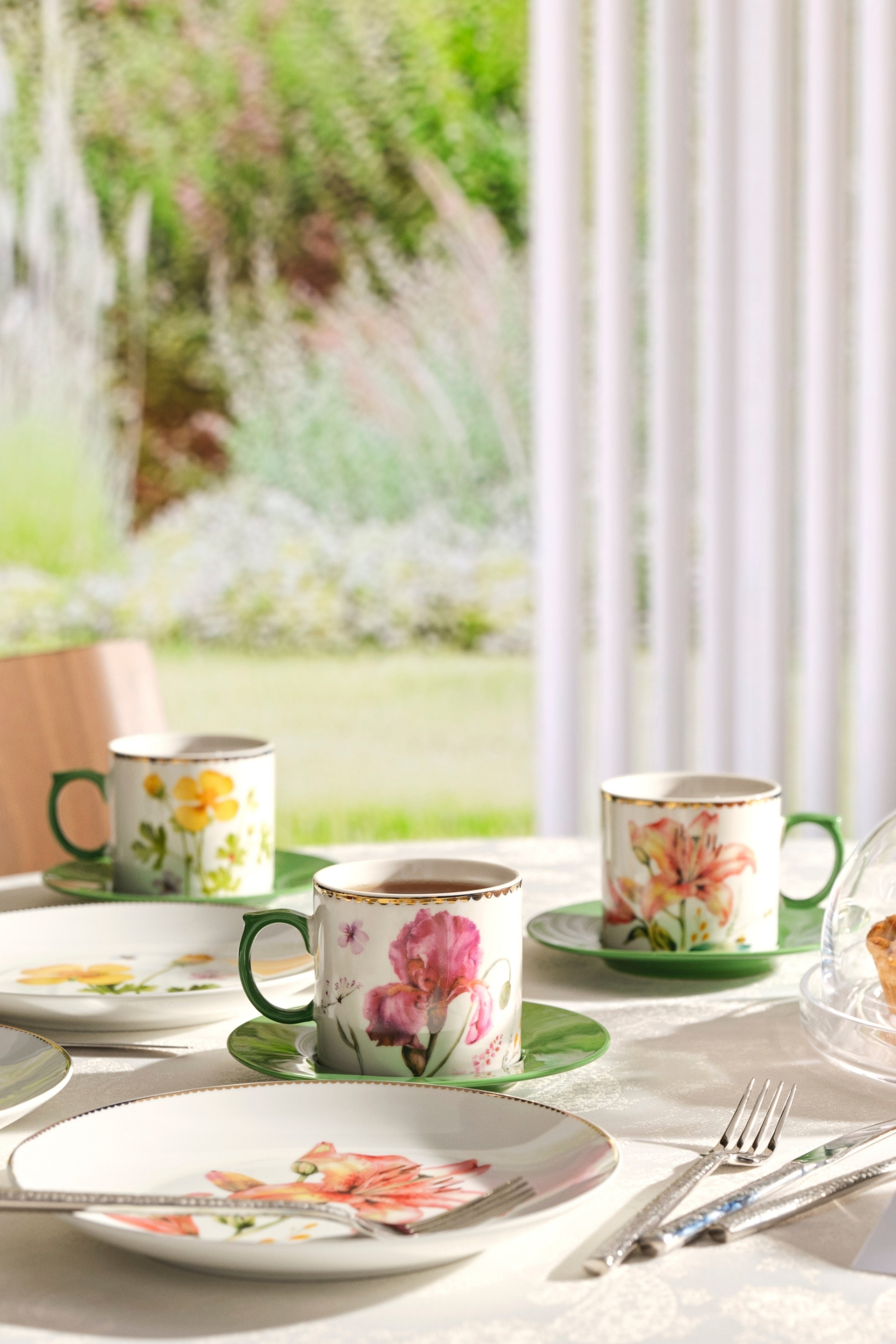 Flora Porselen Çay Fincanı Sarı