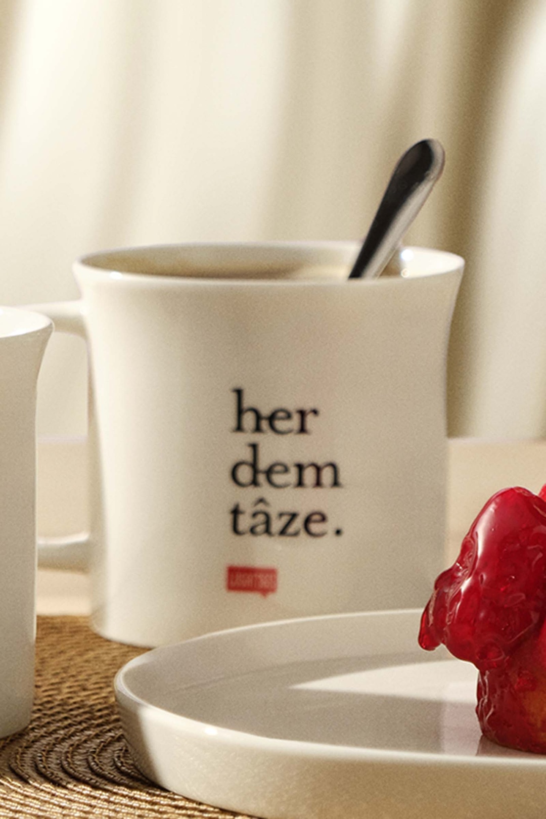 Her Dem Taze Porselen Kupa