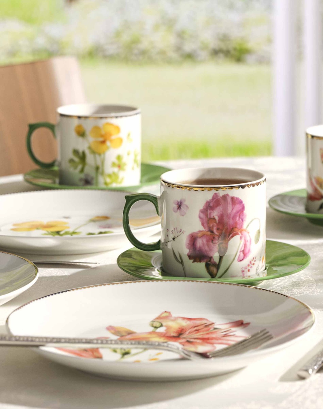 Flora Porselen Pasta Tabağı Pembe