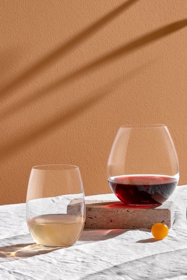 Бокал для вина телесного цвета Pure Burgundy