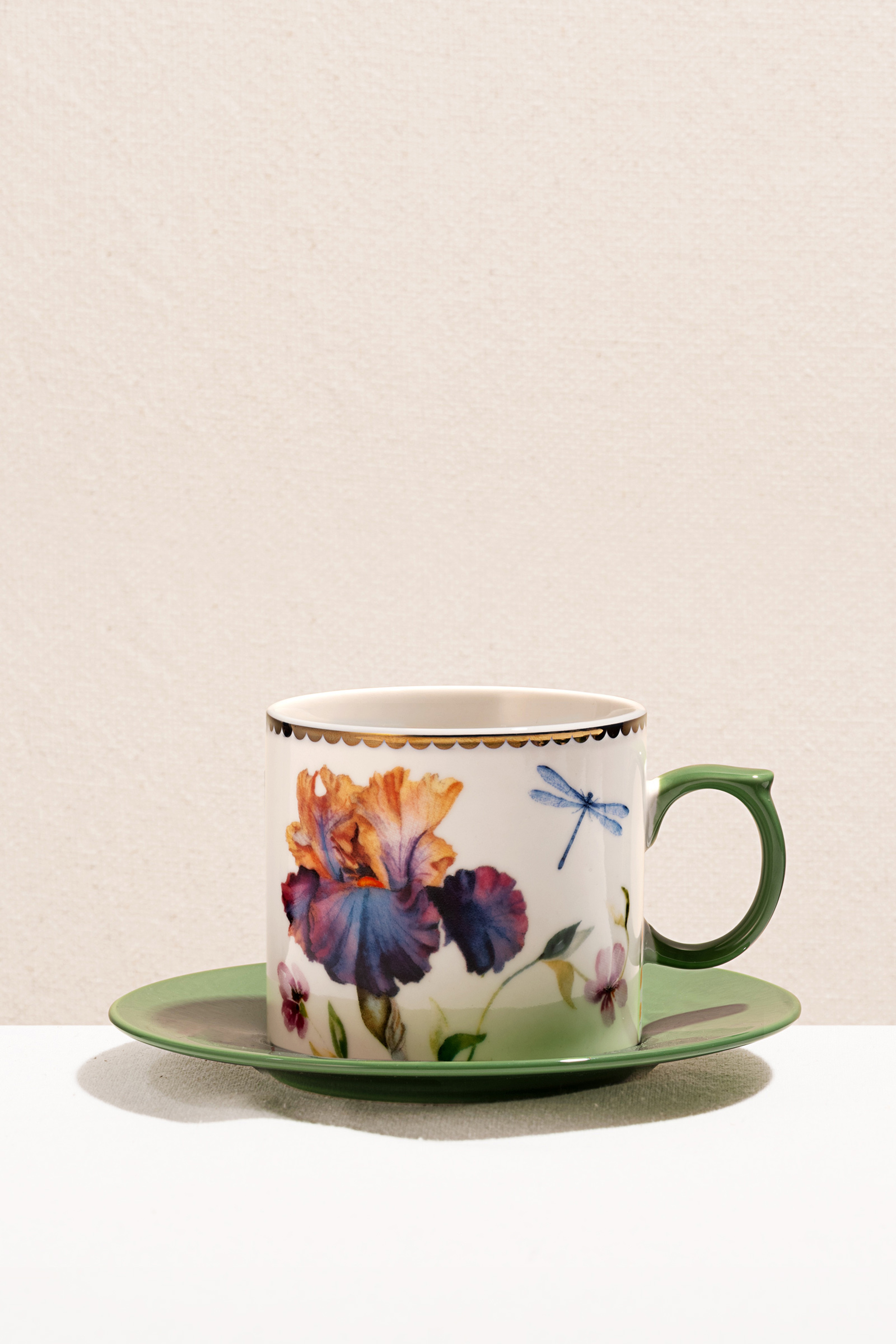 Flora Porselen Çay Fincanı Mor