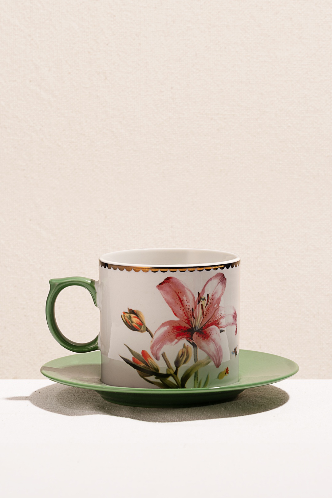 Flora Porselen Çay Fincanı Pembe