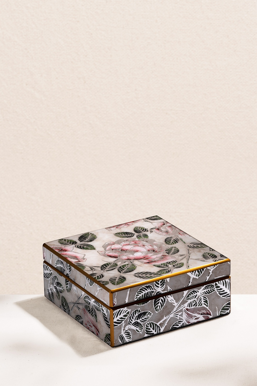 Flor Kutu 18 x 18 Cm