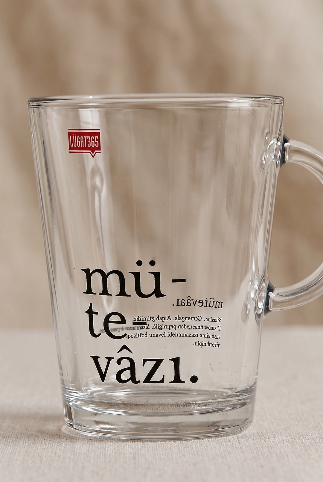 Lügat 365 Mütevazı Kupa