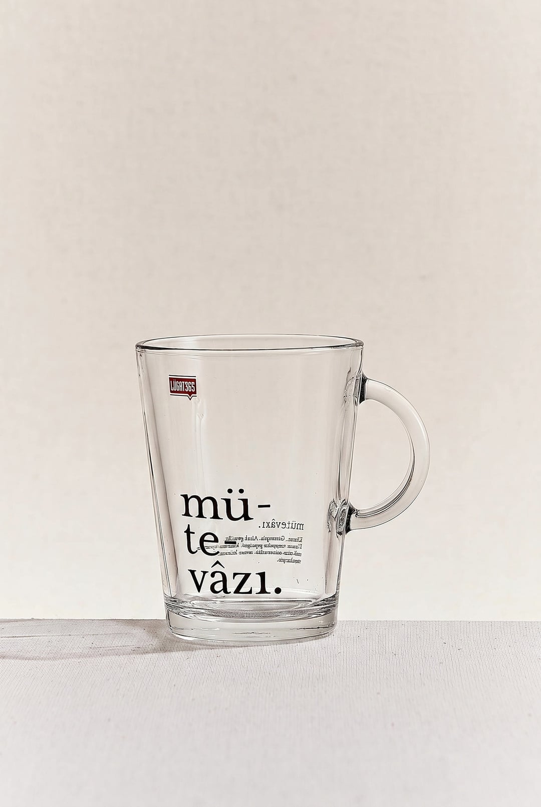 Lügat 365 Mütevazı Kupa