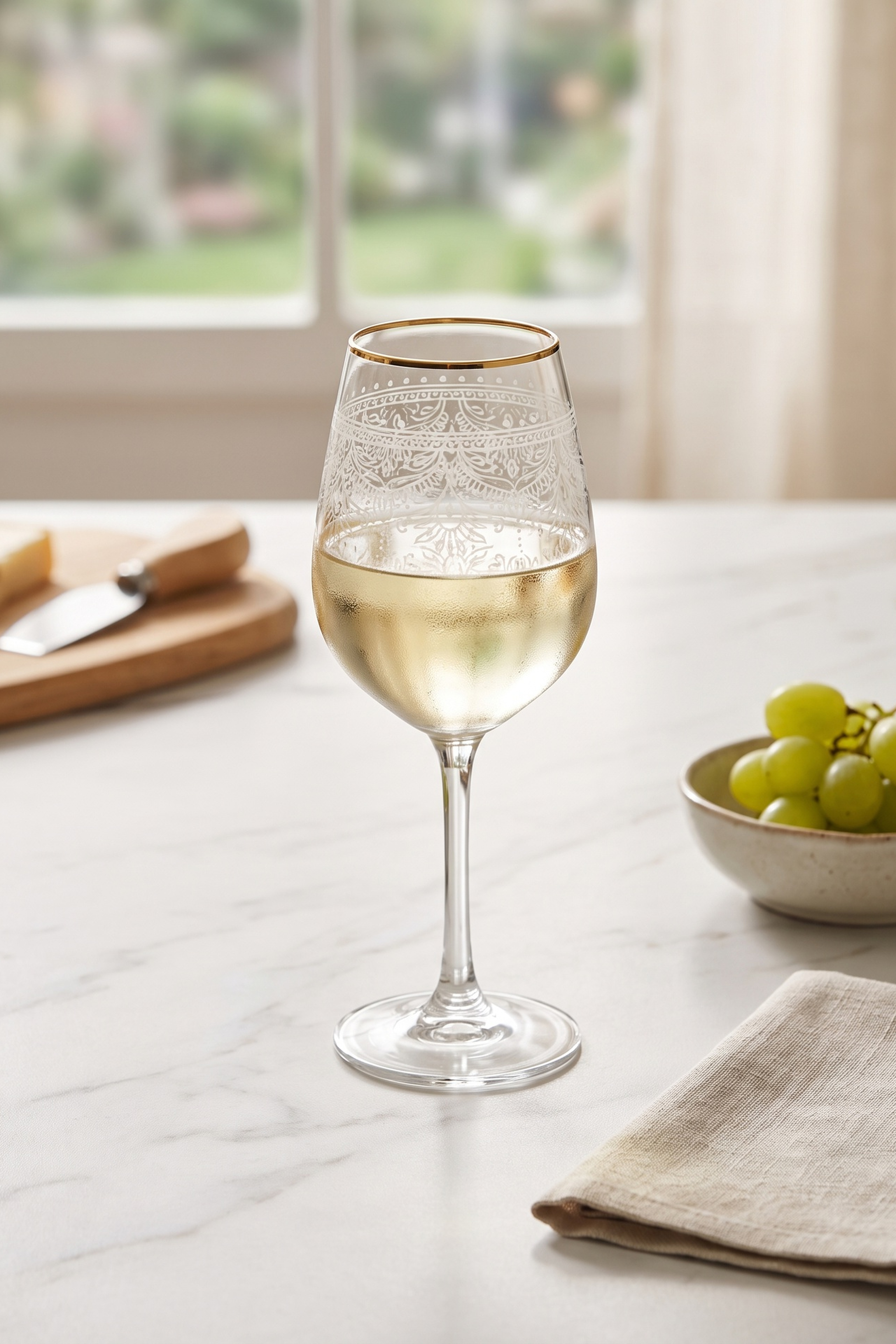 Henna Wine Glass